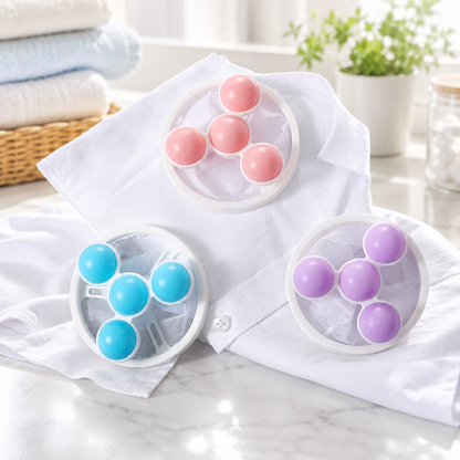 Keep Every Wash Looking Cleaner With the Floating Laundry Lint Catcher Bag - WR